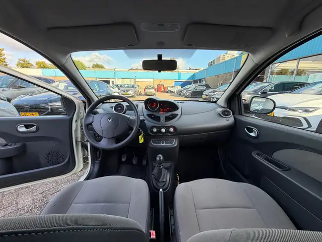 Renault Twingo view 2