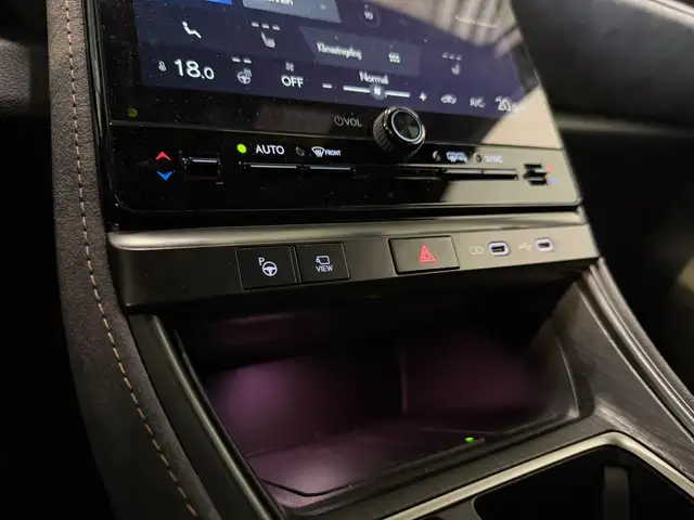 Lexus LBX view 13