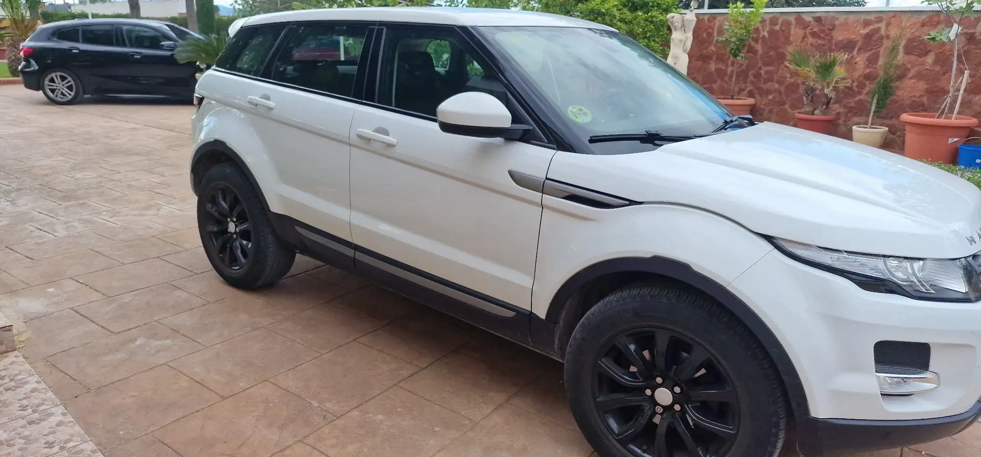 Land Rover Range Rover Evoque 2.2L TD4 Pure 4x4 Aut. - 2