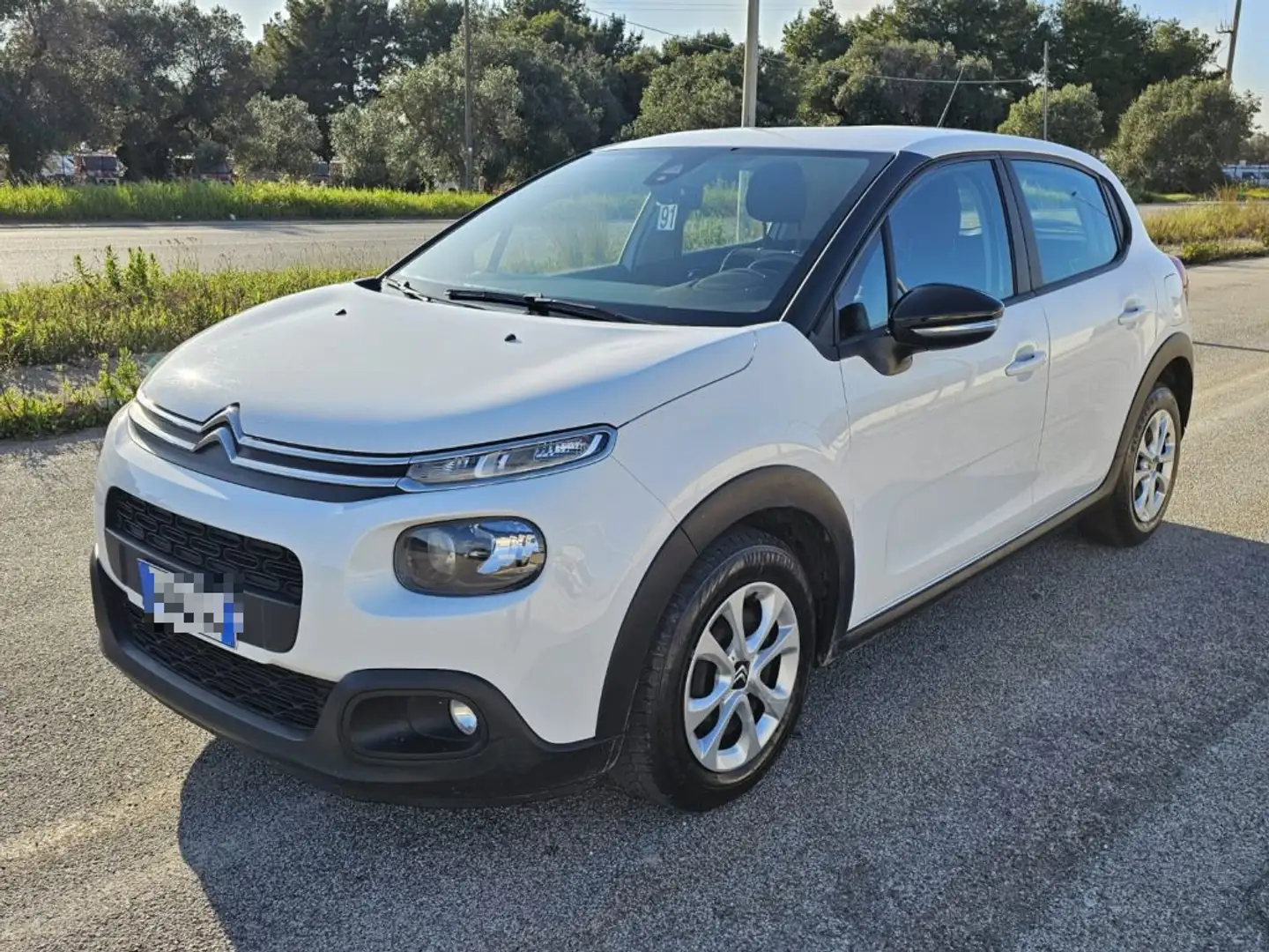 Citroen C3 BlueHDi 100 S&S Business 2 POSTI Wit - 1