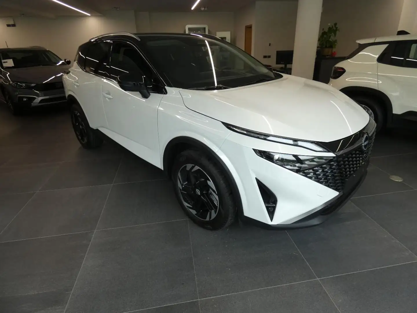 Nissan Qashqai MHEV 158 CV Xtronic N-Connecta Bianco - 1
