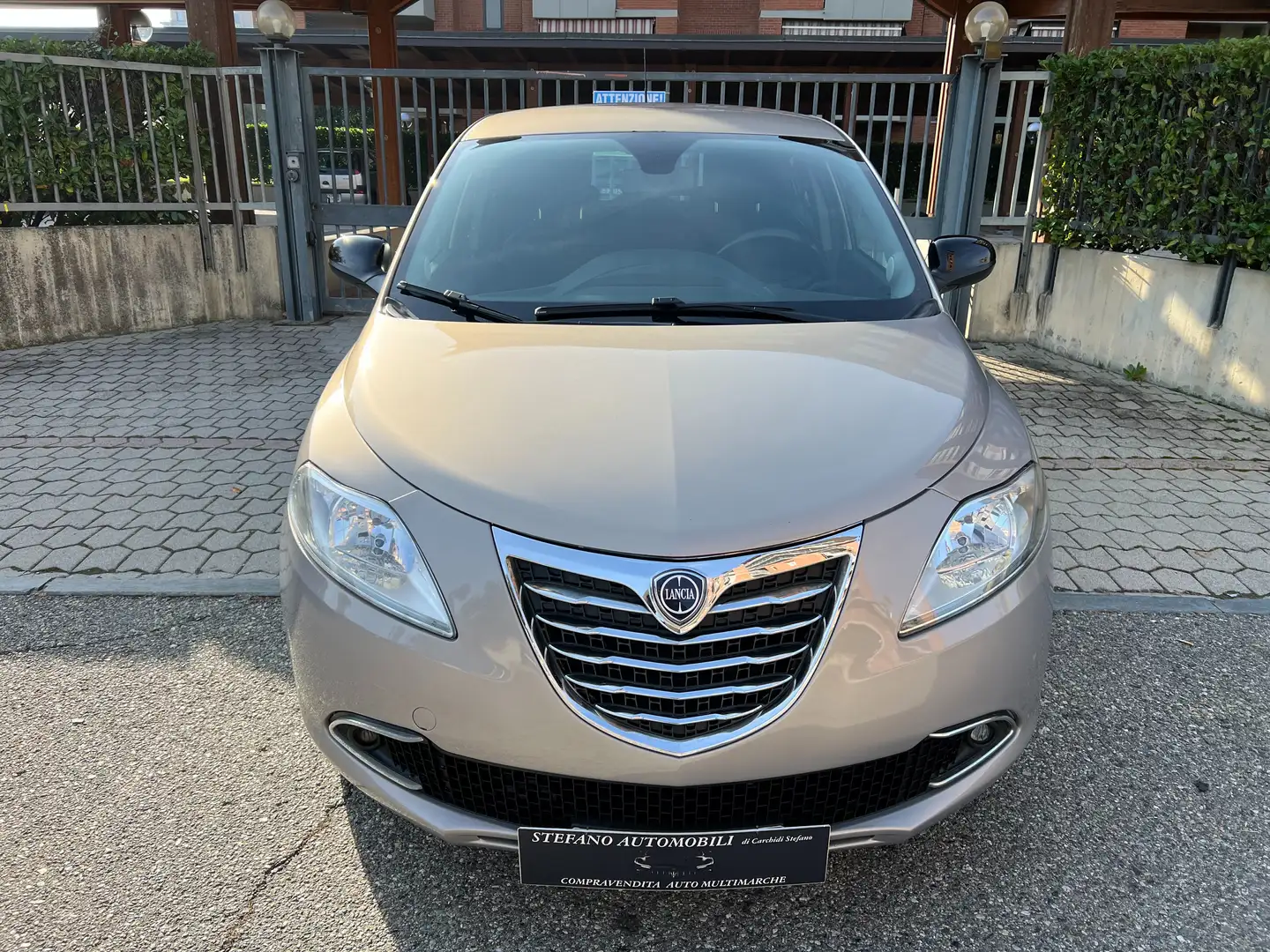 Lancia Ypsilon Ypsilon 1.3 mjt 95cv Gold Grigio - 2