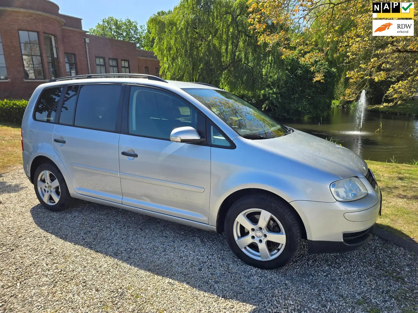 Volkswagen Touran 1.4 TSI Optive II AIRCO/cruise Grey - 1