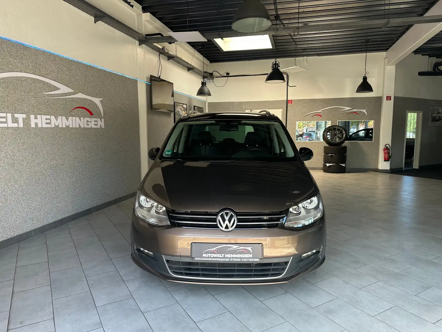 Volkswagen Sharan 1.4 Match BlueMotionTechno.*12M.Garantie*Finanz.* Braun - 2