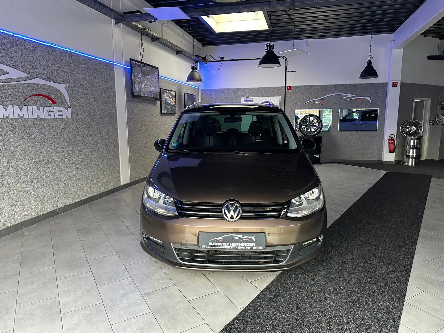 Volkswagen Sharan 1.4 Match BlueMotionTechno.*12M.Garantie*Finanz.* Braun - 2