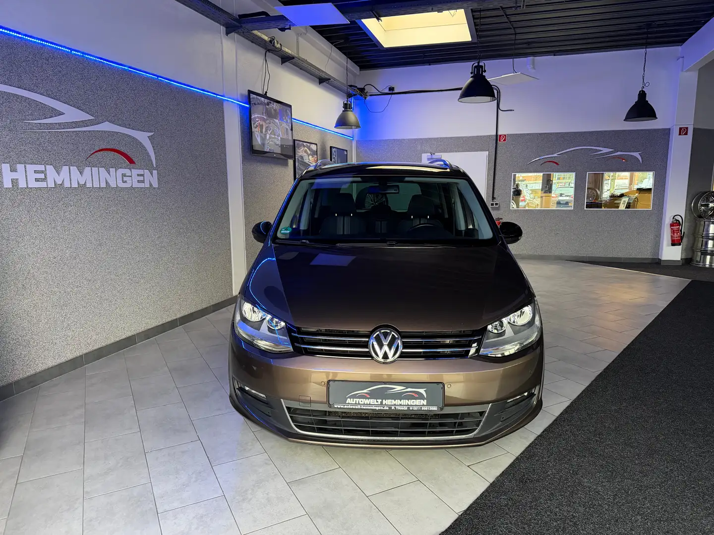 Volkswagen Sharan 1.4 Match BlueMotionTechno.*12M.Garantie*Finanz.* Braun - 2