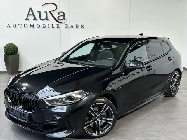 BMW 1 Series view 2