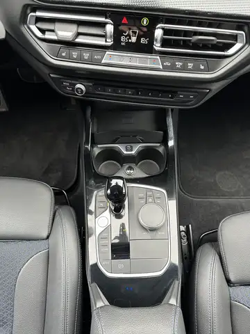 BMW 1 Series view 12