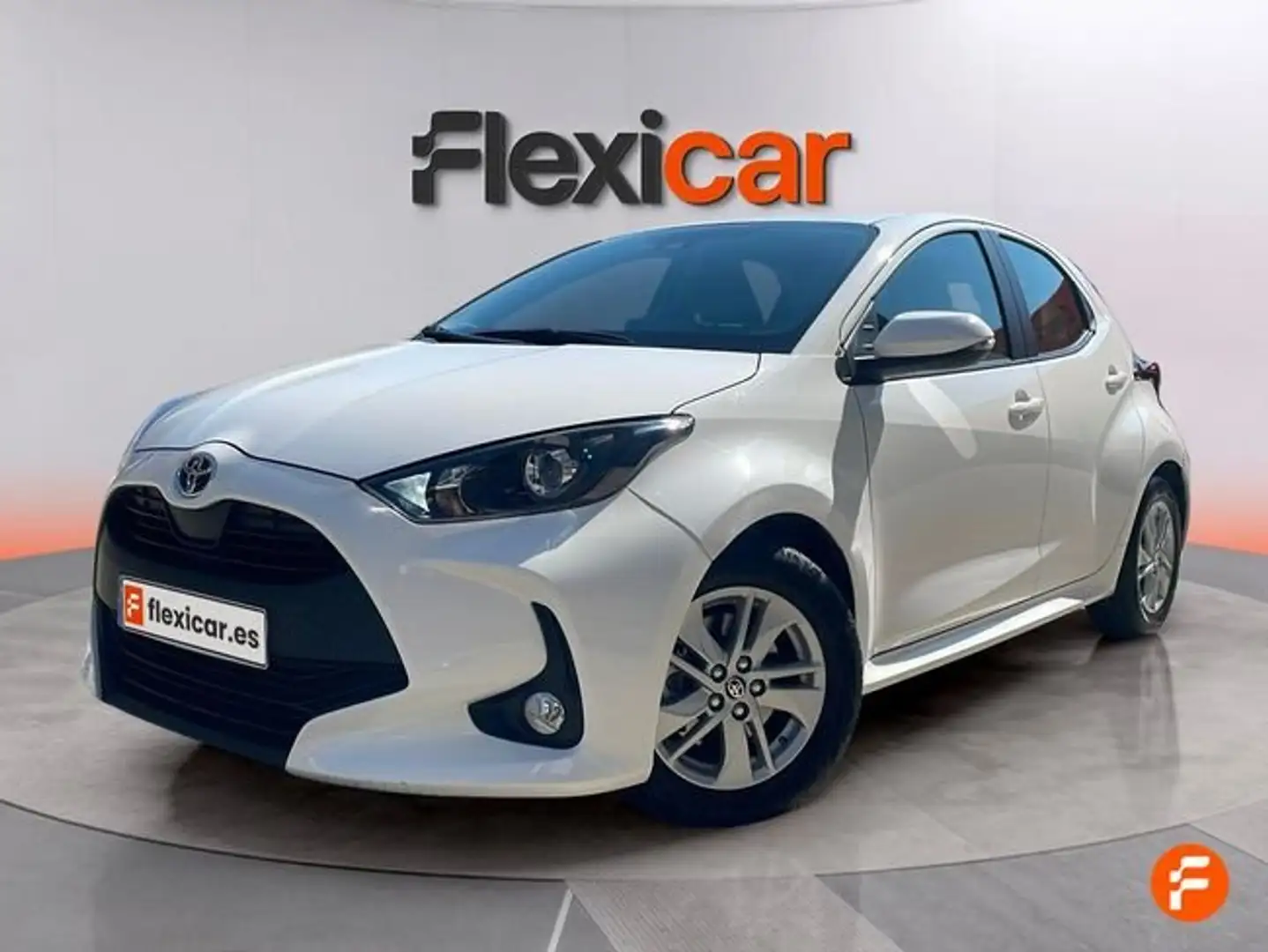 Toyota Yaris 120H 1.5 Active Tech Blanco - 2