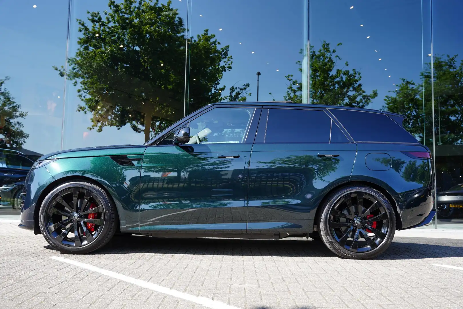Land Rover Range Rover Sport P 460 E Dynamic HSE SVO BRITISH RACING GREEN Vert - 2
