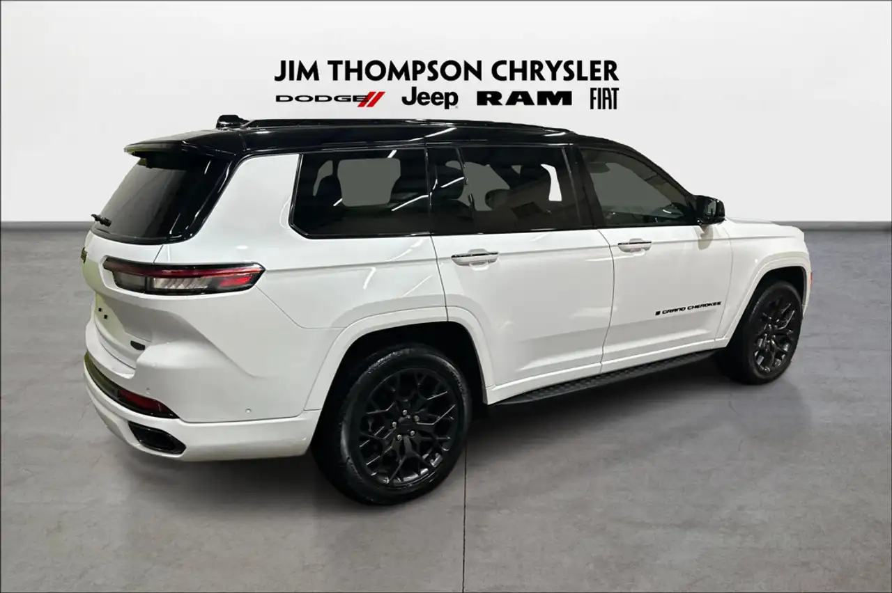 Jeep Grand Cherokee снимка Jeep Grand Cherokee