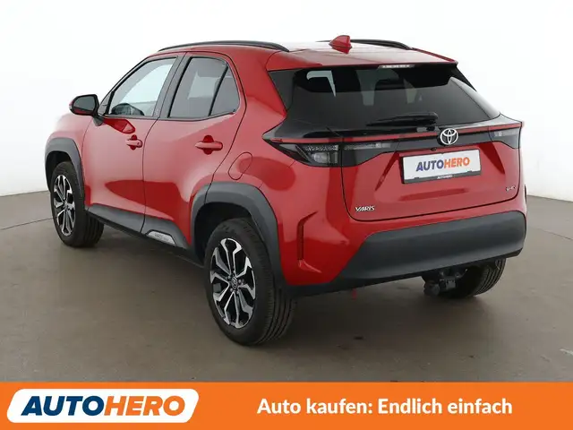 Toyota Yaris Cross view 4