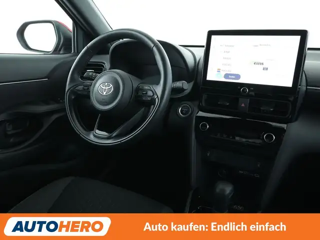 Toyota Yaris Cross view 13