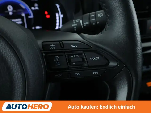 Toyota Yaris Cross view 26