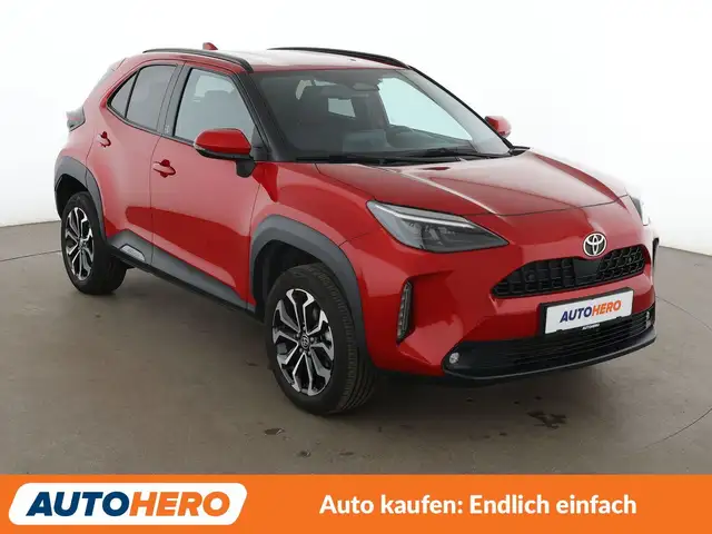 Toyota Yaris Cross view 8