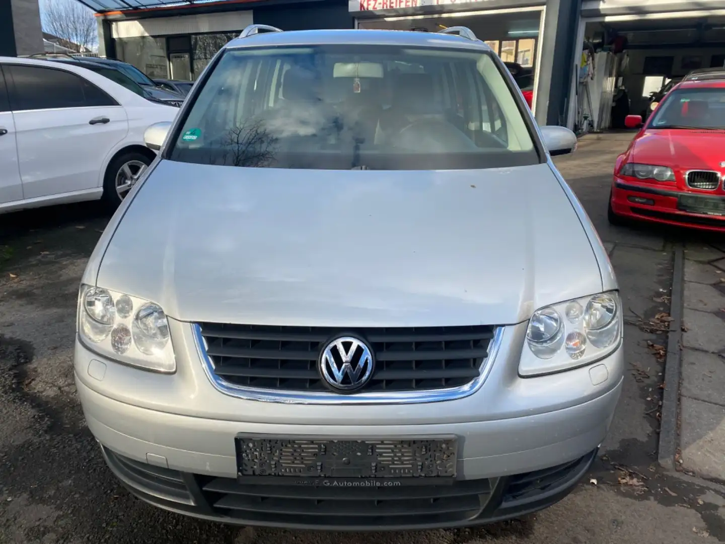 Volkswagen Touran Trendline Silber - 2