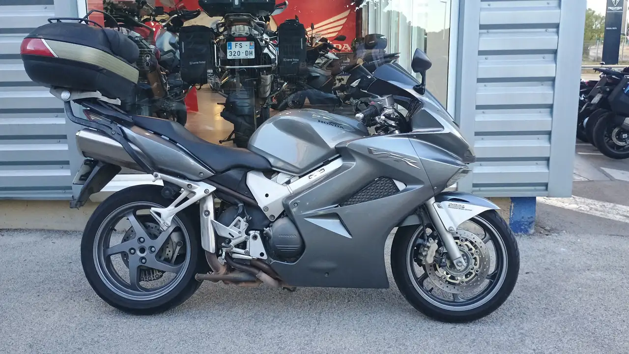 Honda VFR 800