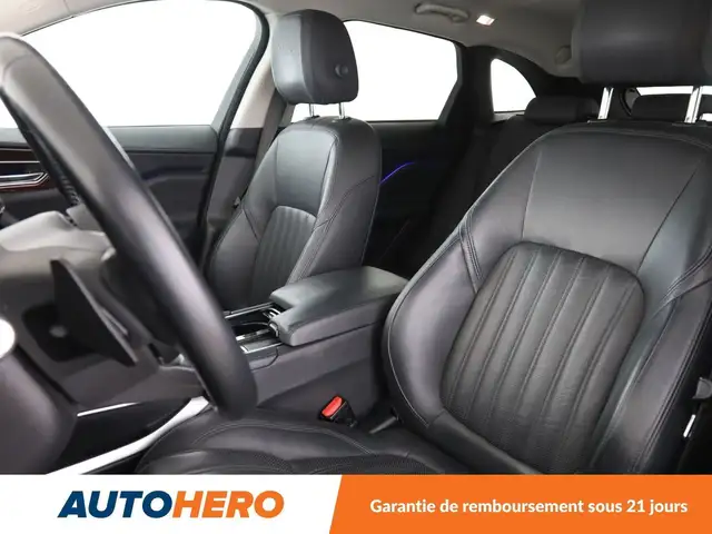 Jaguar F-Pace view 10