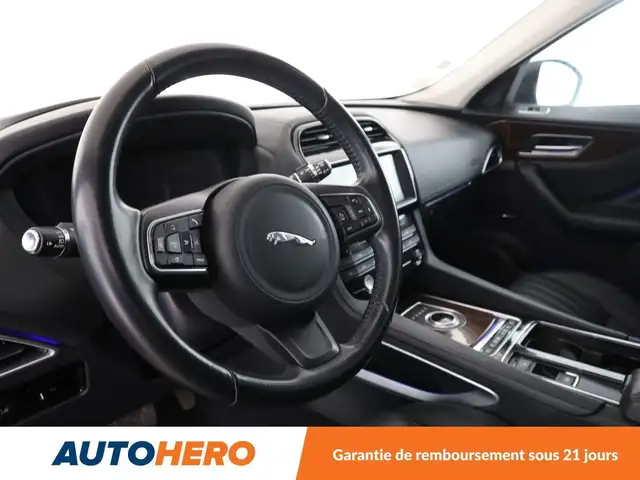 Jaguar F-Pace view 11