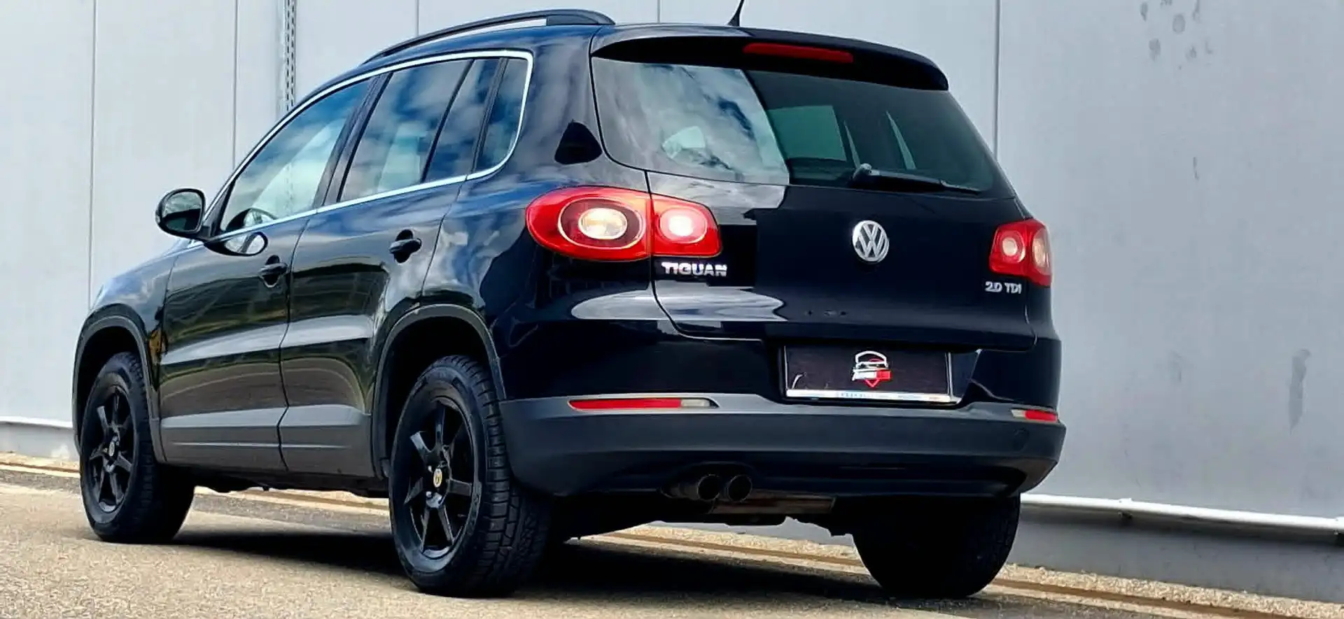 Volkswagen Tiguan 2,0 TDI CR DPF 4Motion Sport Pickerl 1/2027+4 Schwarz - 2