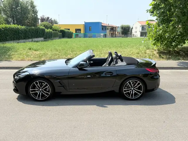 BMW Z4 view 14
