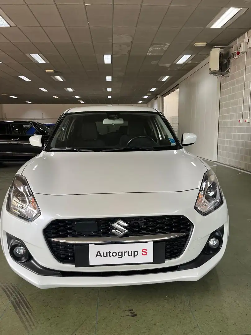 Suzuki Swift 1.2 Hybrid Cool Bianco - 2