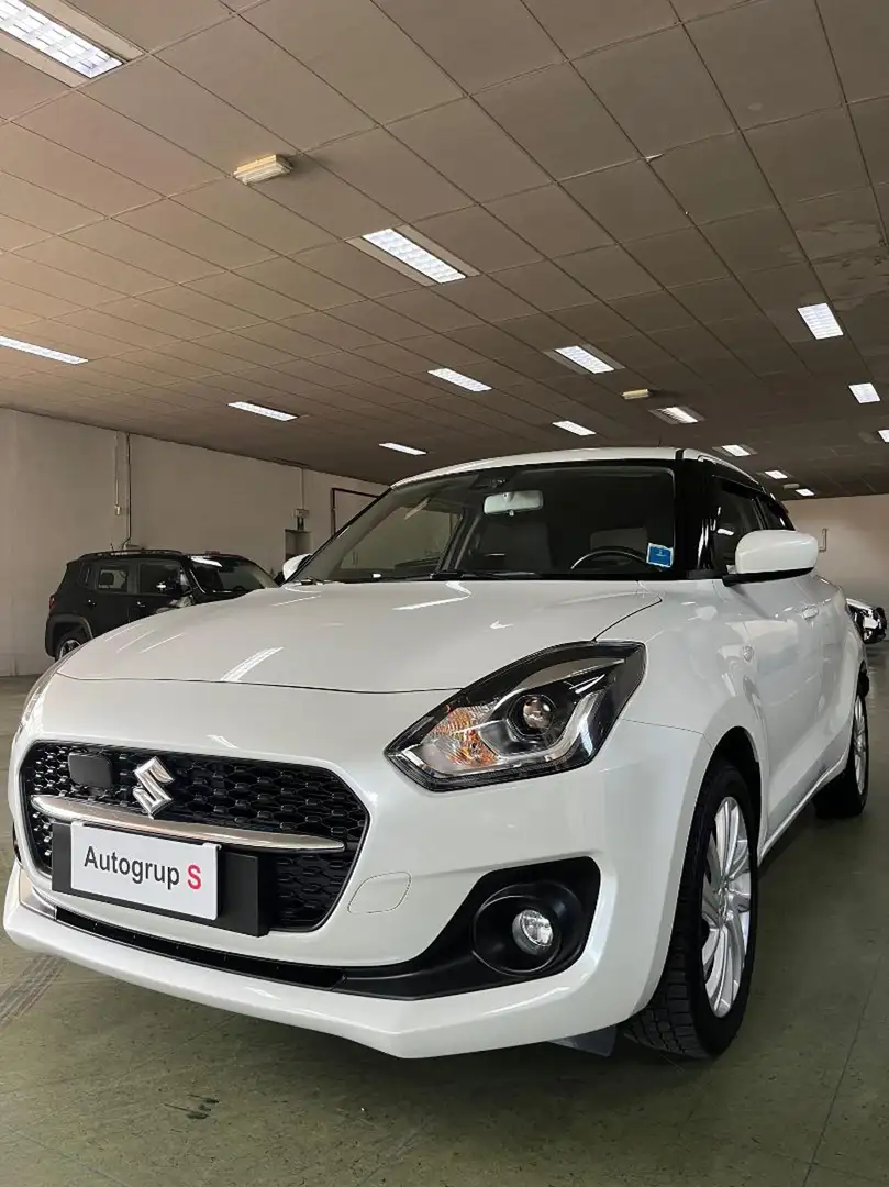 Suzuki Swift 1.2 Hybrid Cool Bianco - 1