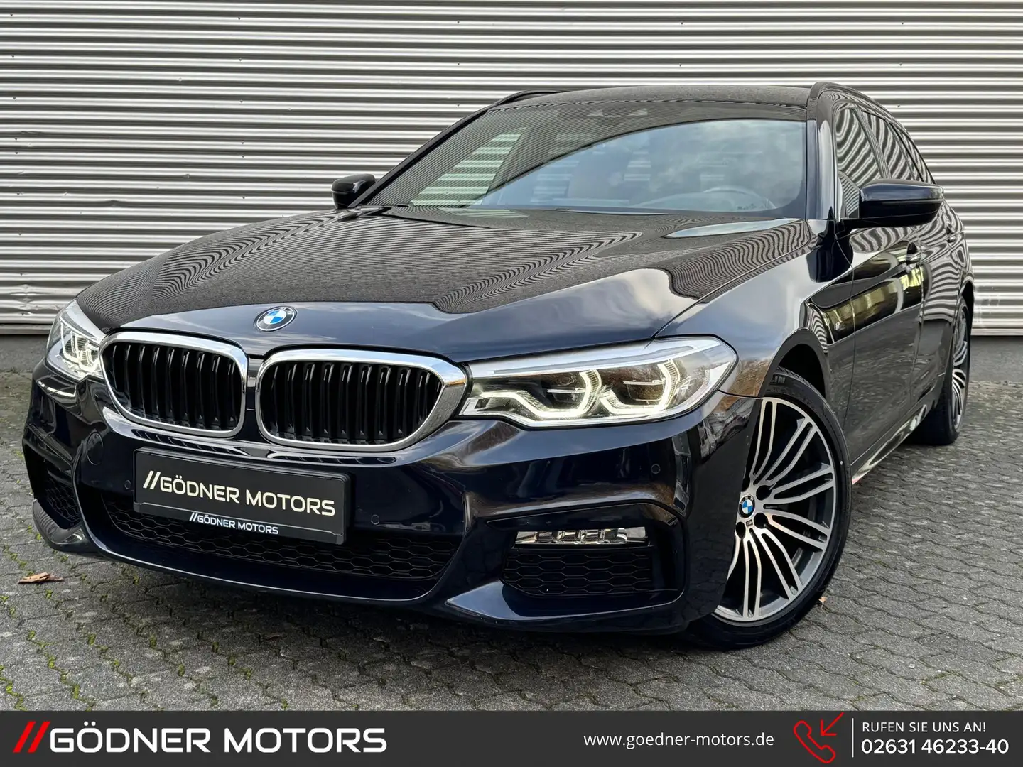 BMW 520 Touring M Sport d Sportt/DE-FHZ/LED/HUD/NAVIPRO... Schwarz - 1
