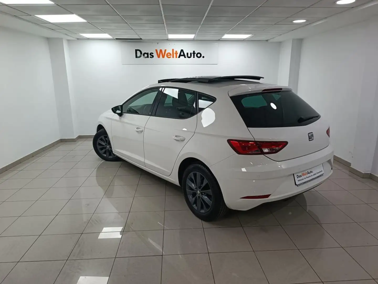 SEAT Leon 1.6TDI CR S&S Style 115 Wit - 2