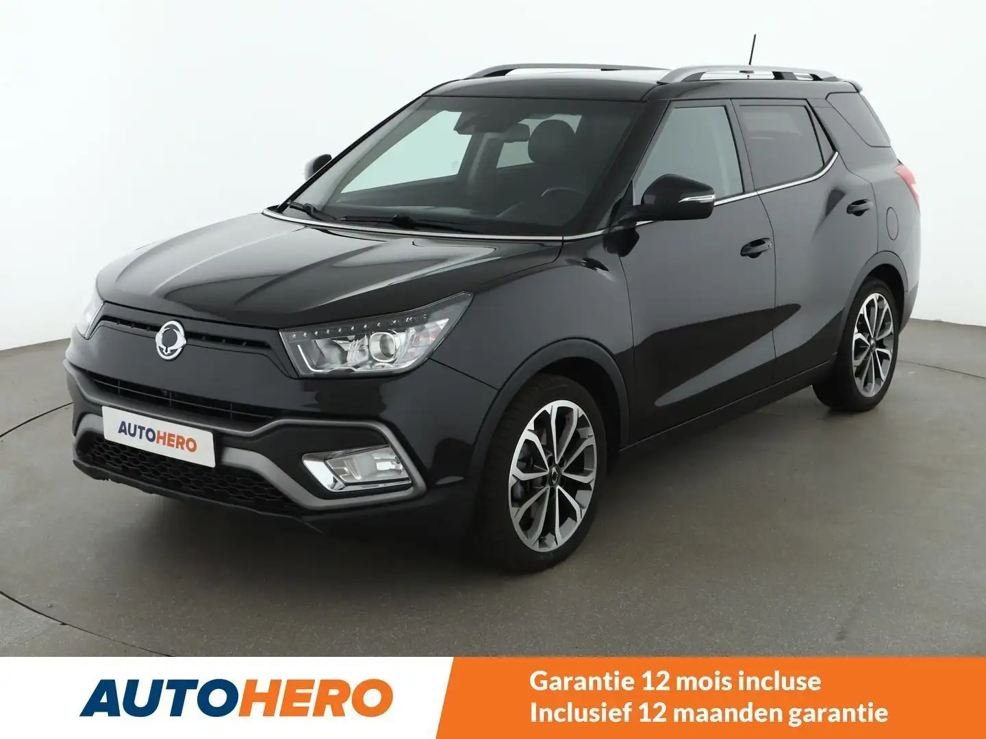 SsangYong XLV 1.6 Sapphire 4x2 Zwart - 1