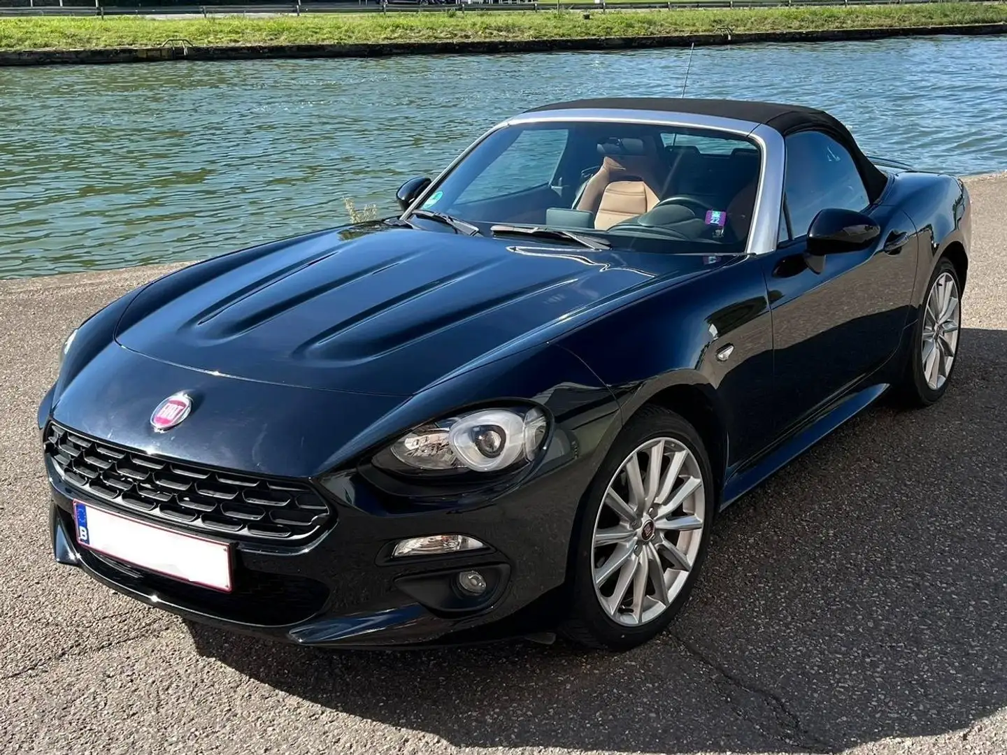 Fiat 124 Spider 124 Spider 1.4 MultiAir Turbo Lusso Noir - 2