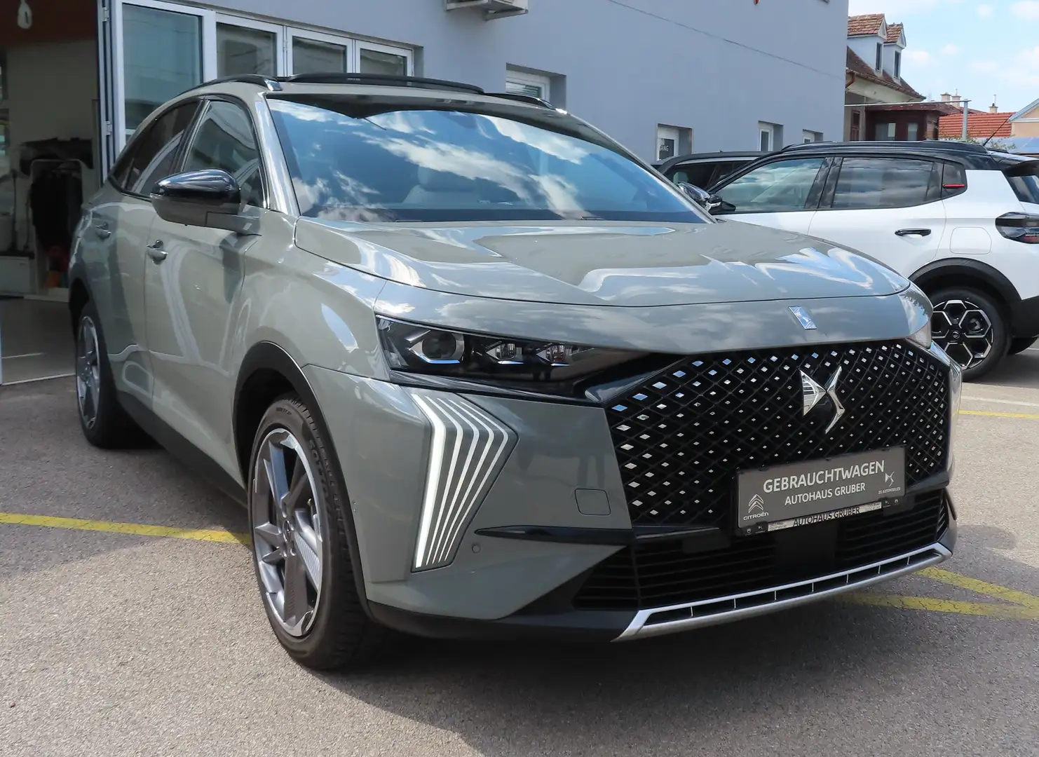 DS Automobiles DS 7 Phev 225 Esprit de Voyage - Garantie bis 2028 Grau - 1
