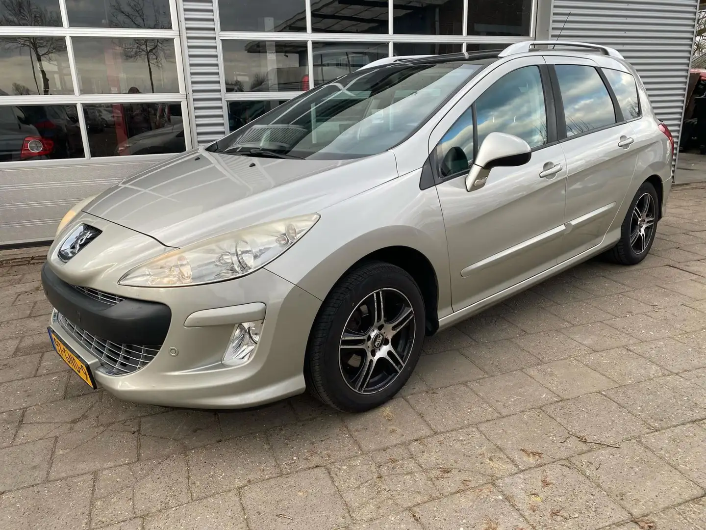 Peugeot 308 SW 1.6 VTi XS Grijs - 1