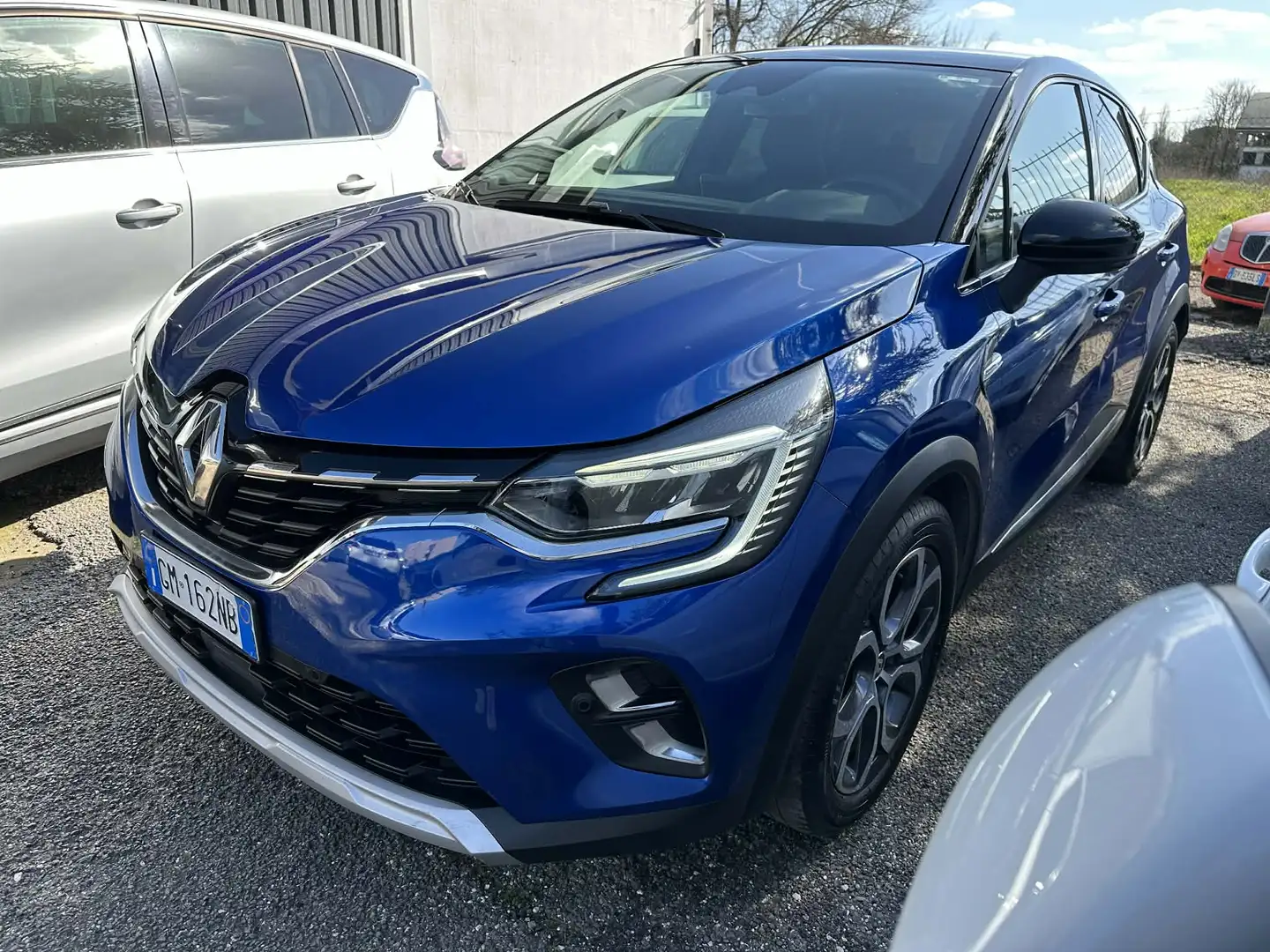 Renault Captur 1.6 E-Tech full hybrid Techno 145cv auto Blau - 1