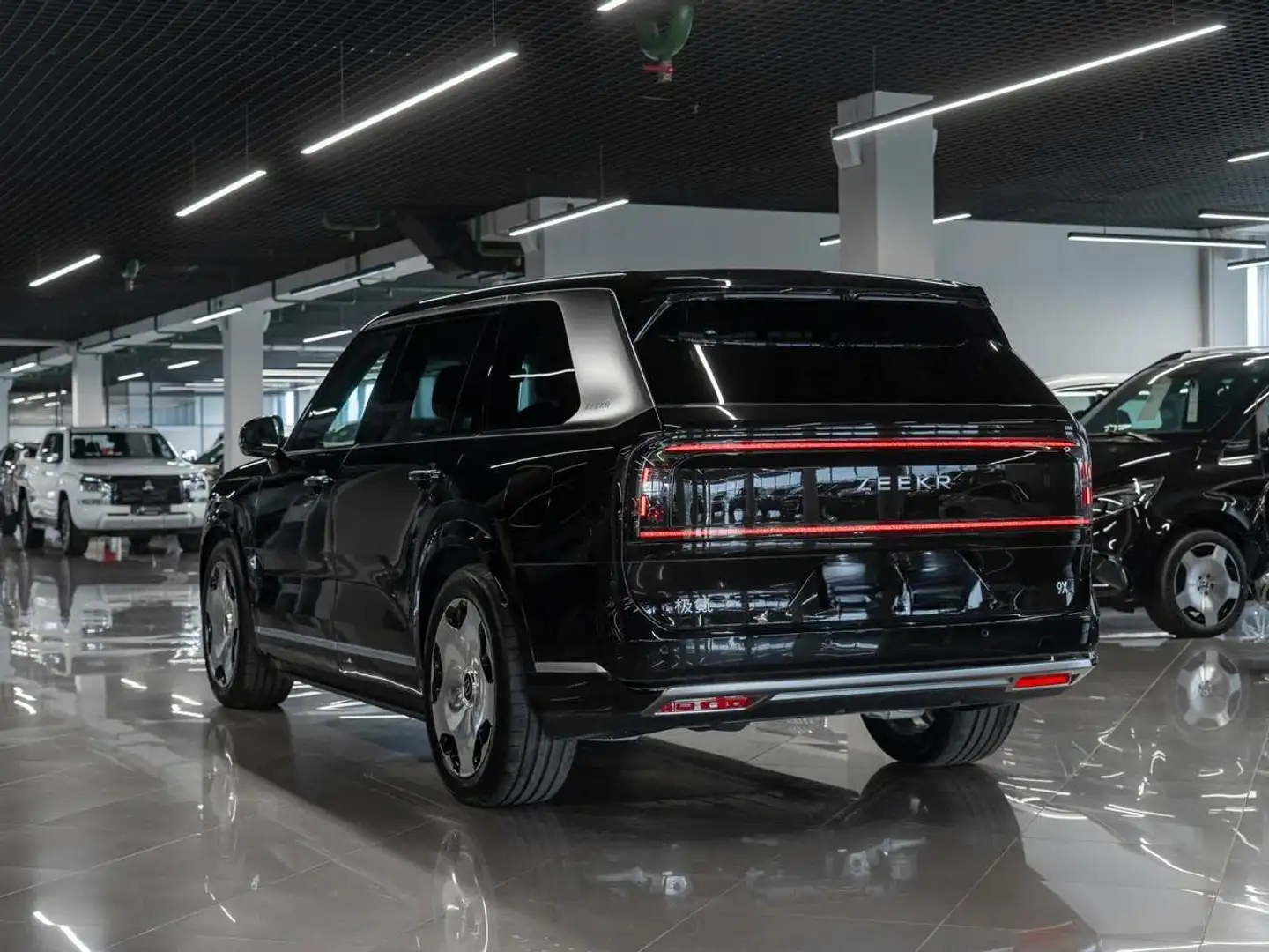 Zeekr 9X Obsidian Black Version (6 Seats) Schwarz - 2