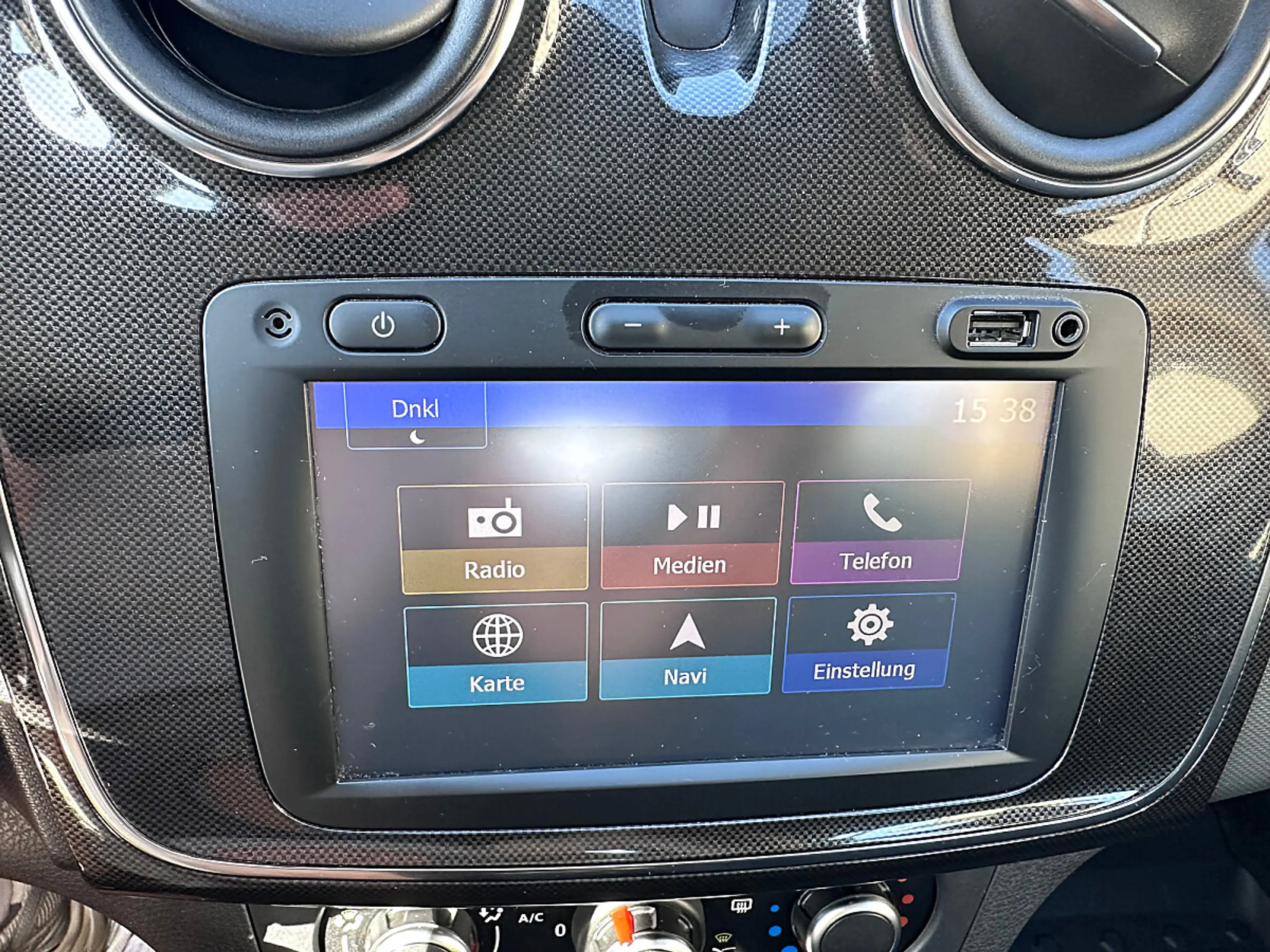 Dacia Logan 0.9 TCe Supreme Kombi · 1. Besitz · Navi · Einp... — photo 13