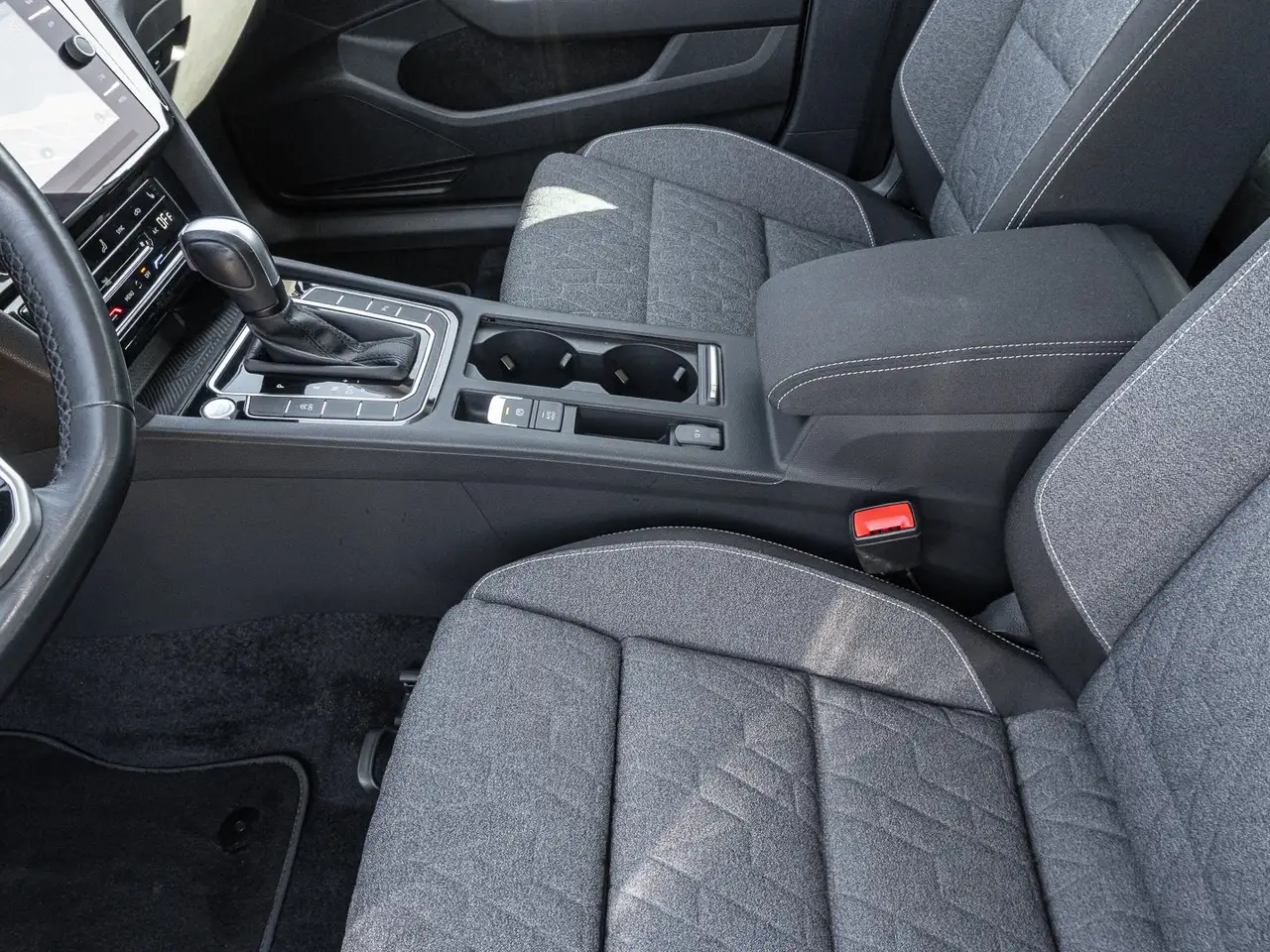 Volkswagen Passat Variant 1.5 TSI DSG Business 16