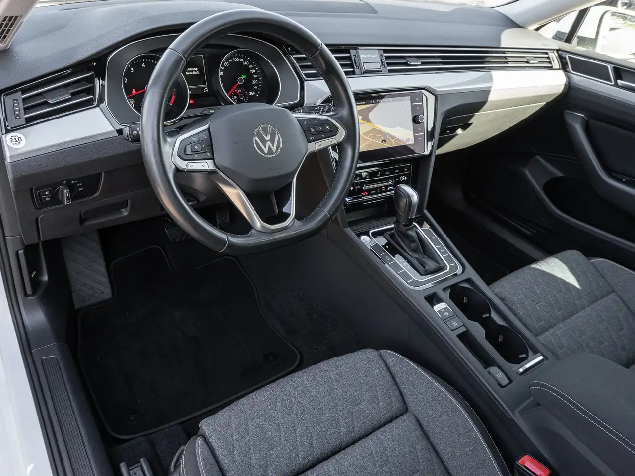 Volkswagen Passat Variant 1.5 TSI DSG Business 10