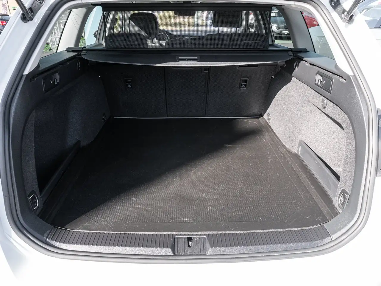 Volkswagen Passat Variant 1.5 TSI DSG Business 18