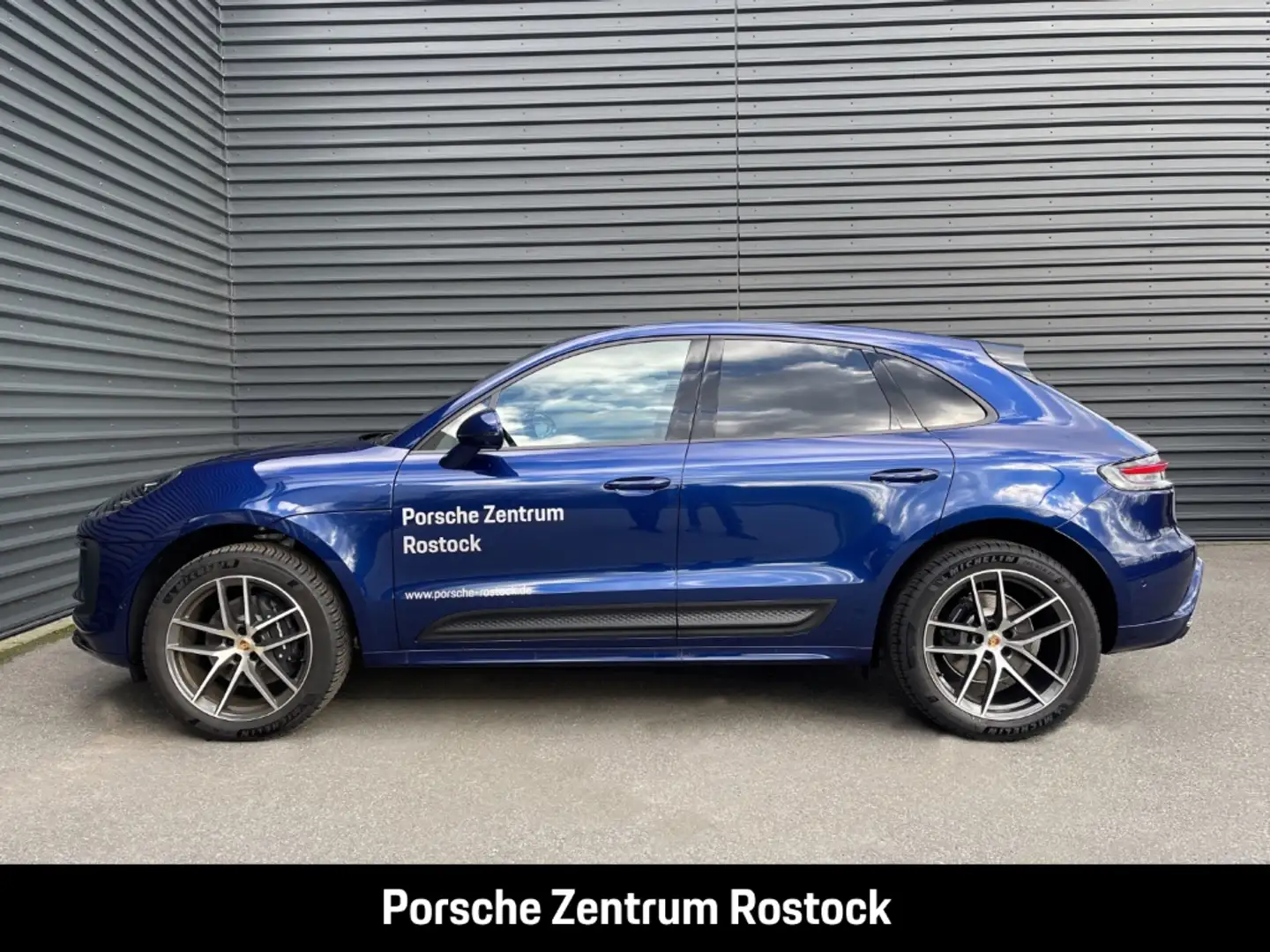 Porsche Macan Parklenkassistent Luftfederung BOSE LED Blue - 2