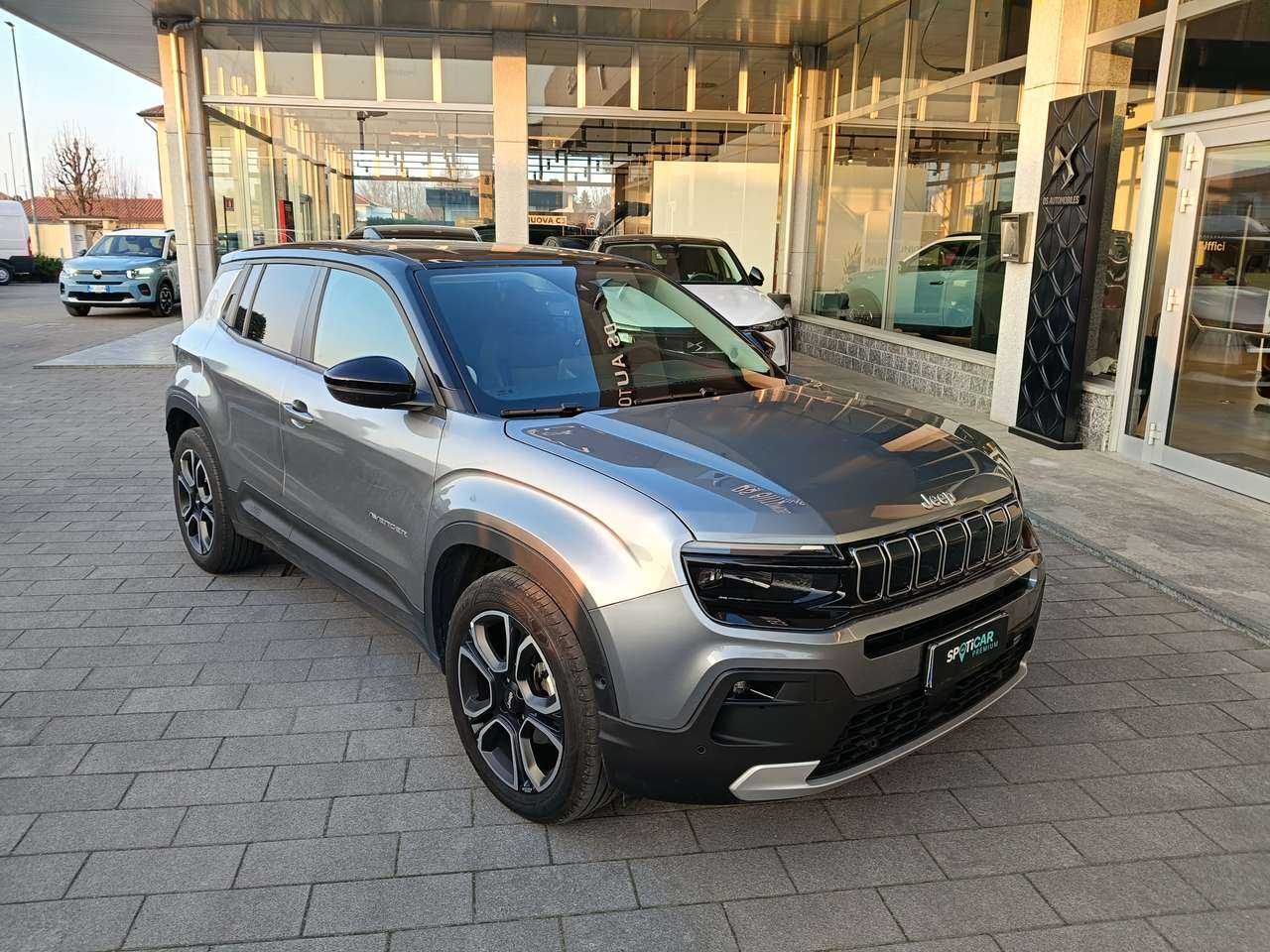 Jeep Avenger 1.2 Benzina 100cv SUMMIT Usato Garantito