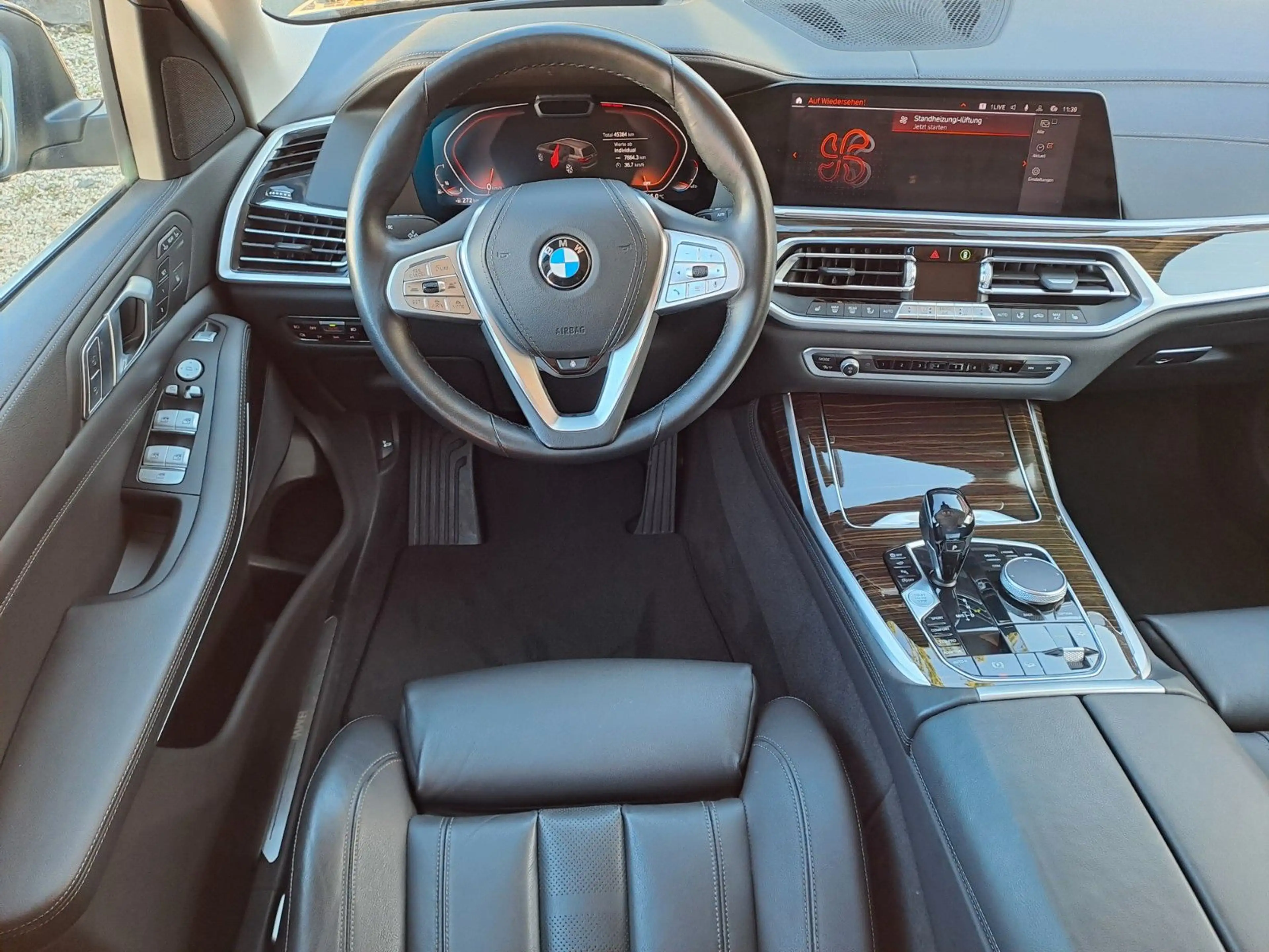 BMW X7 xDrive 40 i*1 HD*PANORAMA*45TKM*LASER*6 SITZE — photo 7