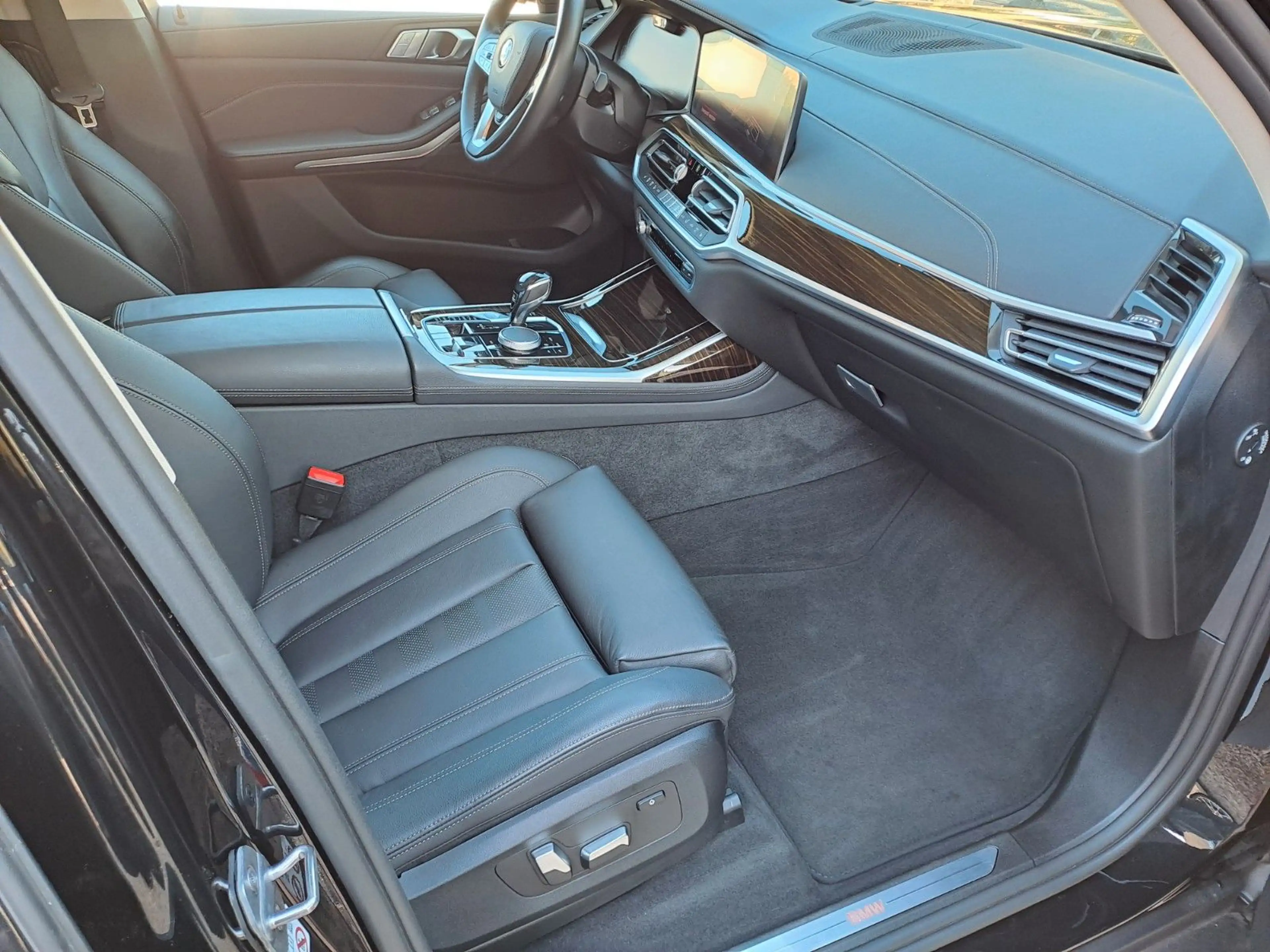 BMW X7 xDrive 40 i*1 HD*PANORAMA*45TKM*LASER*6 SITZE — photo 10