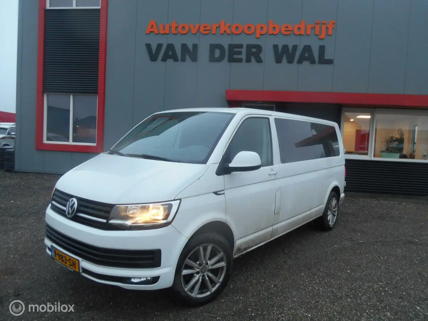 Volkswagen T6 Transporter 2.0 TDI L2H1 Blanc - 1