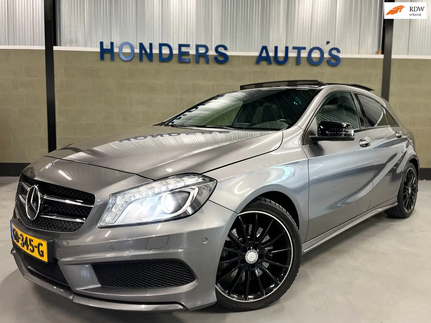 Mercedes-Benz A 250 SPORT Prestige AMG LINE I PANO I NIGHT I TREKHAAK Gris - 1