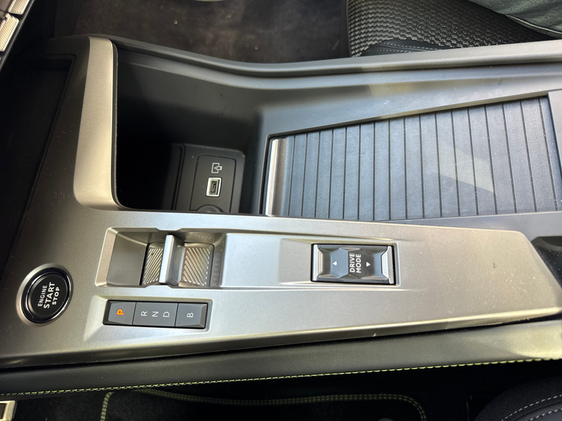 Peugeot 408 PHEV 225 GT ACC+LED+Navi+2xKlima+360+Kam.+PDC — photo 11