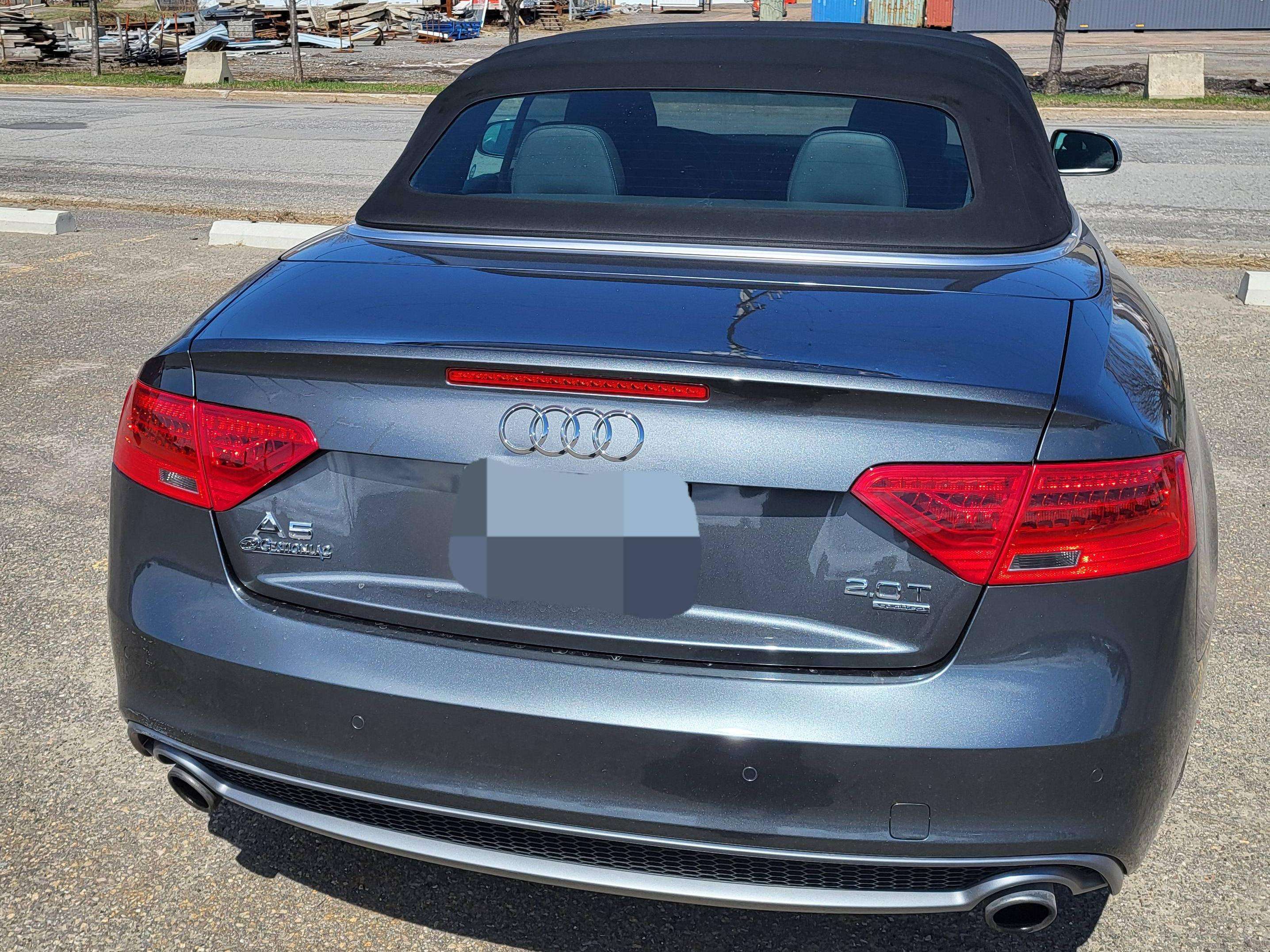 2013 Audi A5 Cabriolet S line 2.0 .Très bonne état. Un bijoux. alt 2