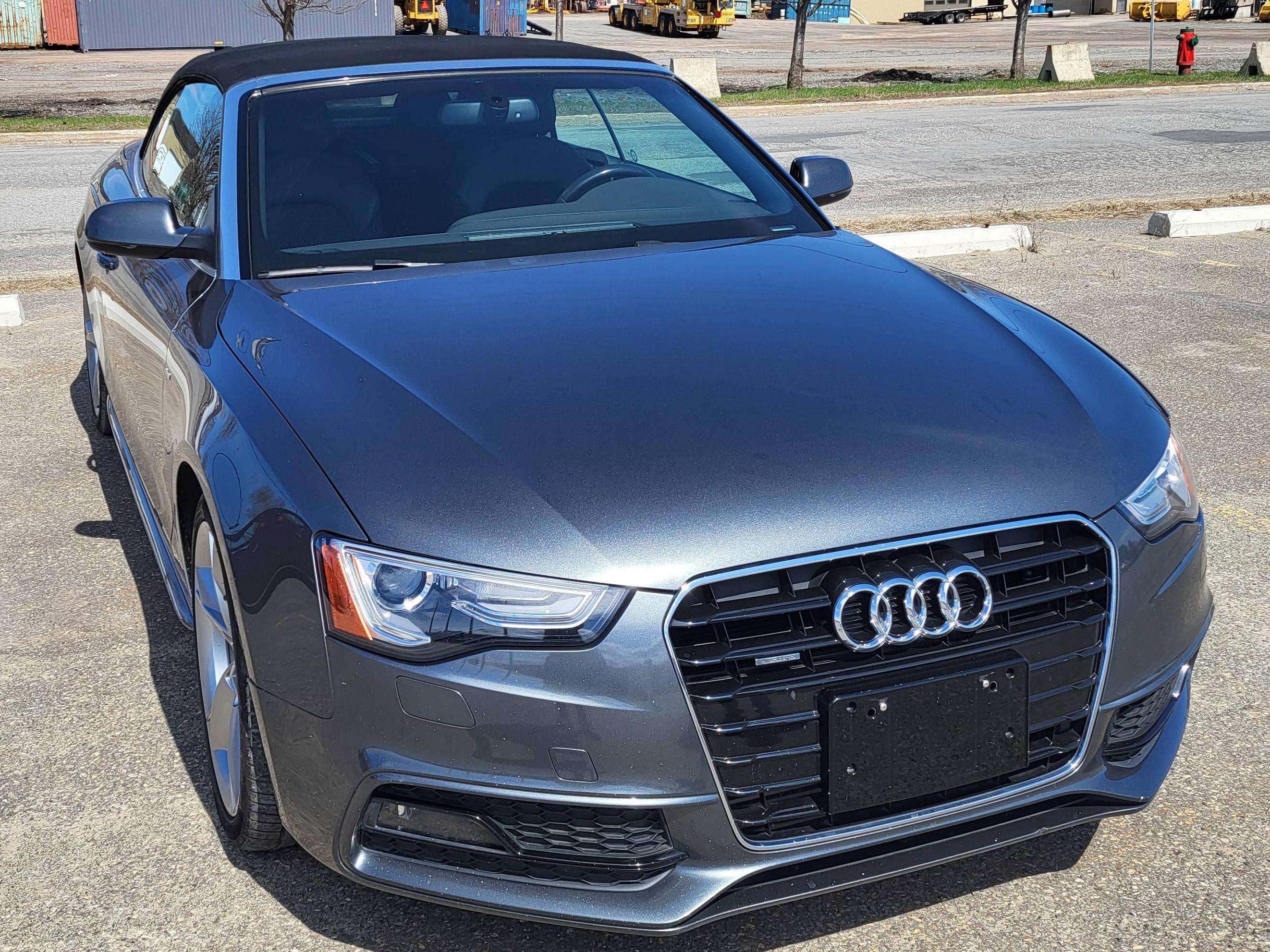 2013 Audi A5 Cabriolet S line 2.0 .Très bonne état. Un bijoux. alt 5