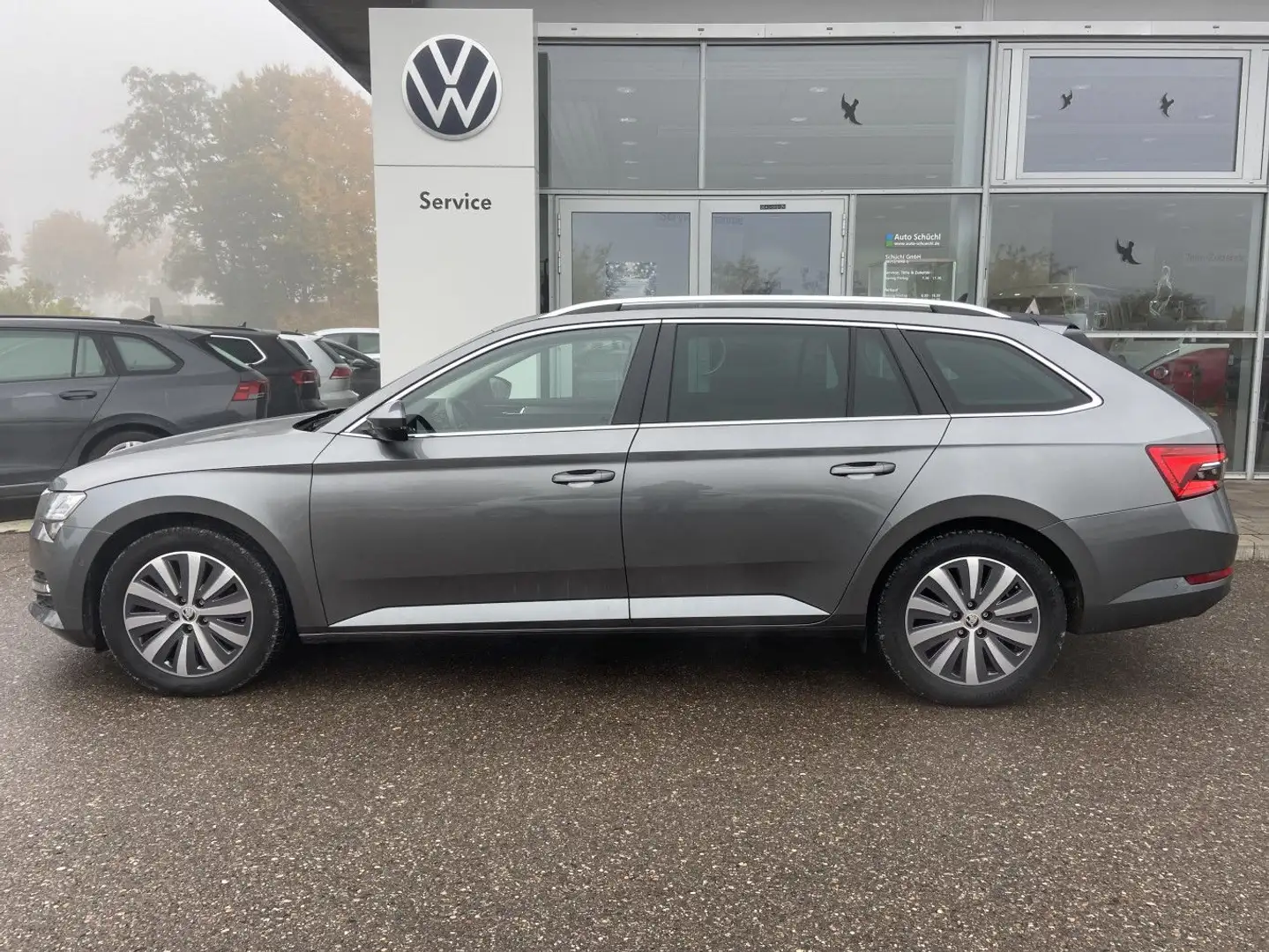 Skoda Superb Combi 2.0 TDI DSG Style NAVI-COLUMBUS+AHK Grau - 2