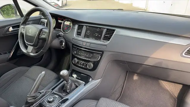 Peugeot 508 view 10